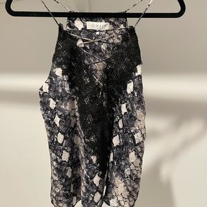 Snakeskin lace cross cross tank